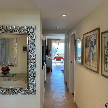 Oceanfront Apartment Calp